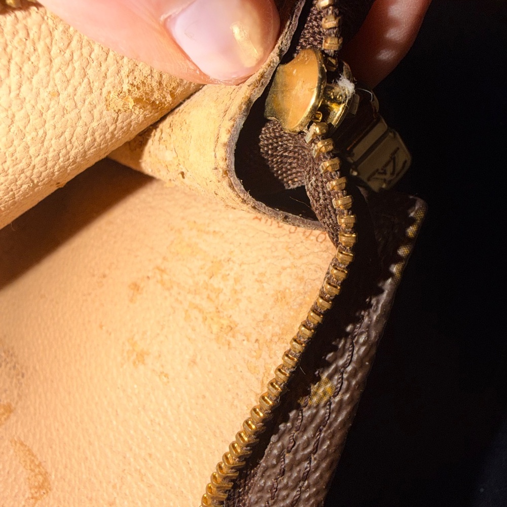 LV pouch - Picture 6 of 7